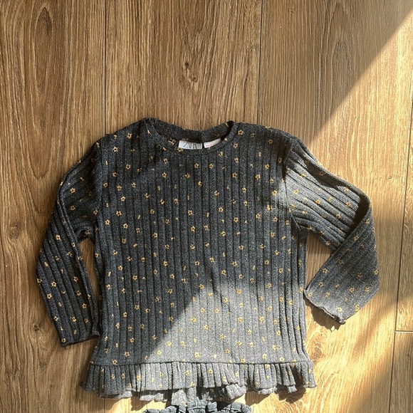 Zara Black and Gold Polka Dot top with black jeans size 18-24 months - Picture 3 of 4